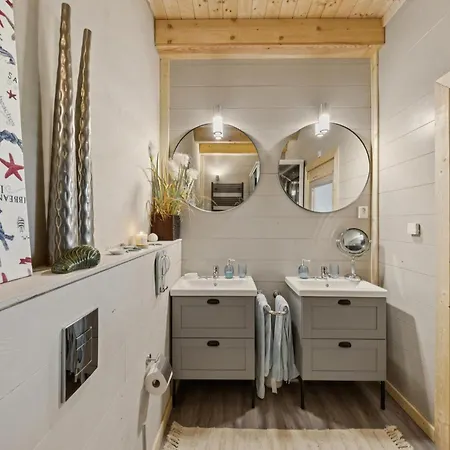 아파트 House Detern